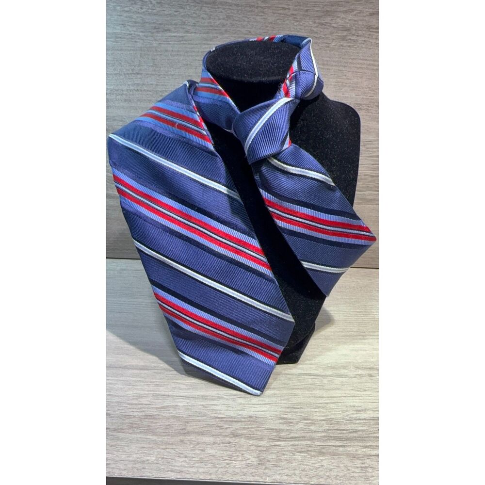 Daniel Cremieux Handmade 100% Silk Navy Repp Stripe Tie